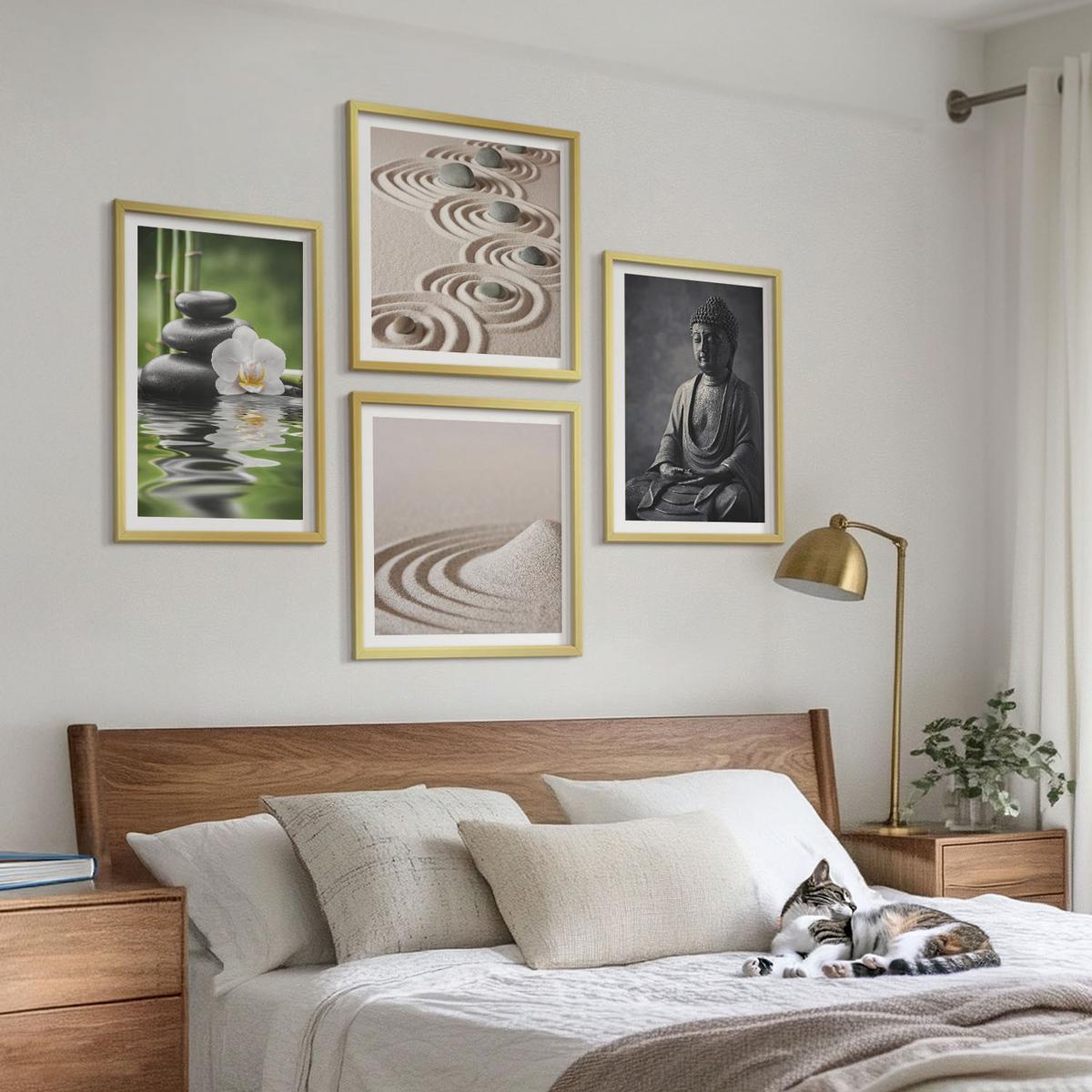 BILDER SET 4er Set - 50x50 cm & 40x60 cm Goldrahmen - Ein entspannter Buddha am Strand - Goldfarben, Kunststoff (50/50cm) - TULUP