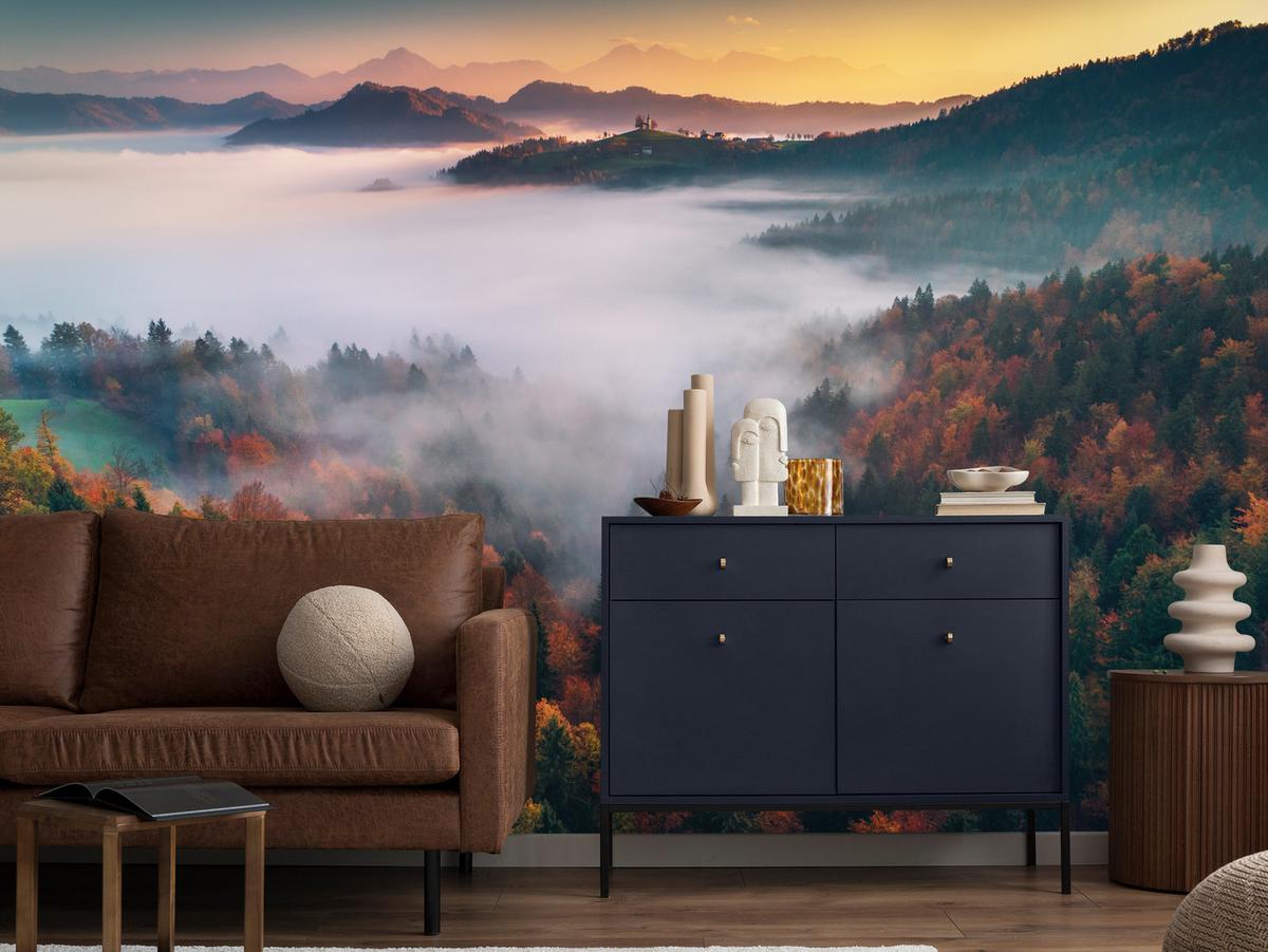 FOTOTAPETE für Wohnzimmer Nebelwald Sonnenuntergang Berge Bäume 400x280 - Beige/Rot, Papier (400/280cm) - Muralo