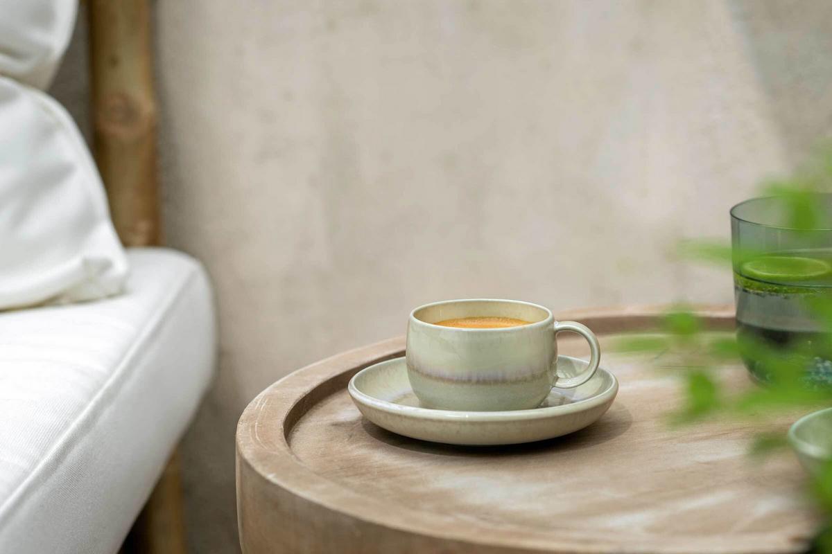 ESPRESSOTASSE MIT UNTERTASSE Perlemor Alga grün 60 ml - Grün, Keramik (12/7/12cm) - like.Villeroy & Boch