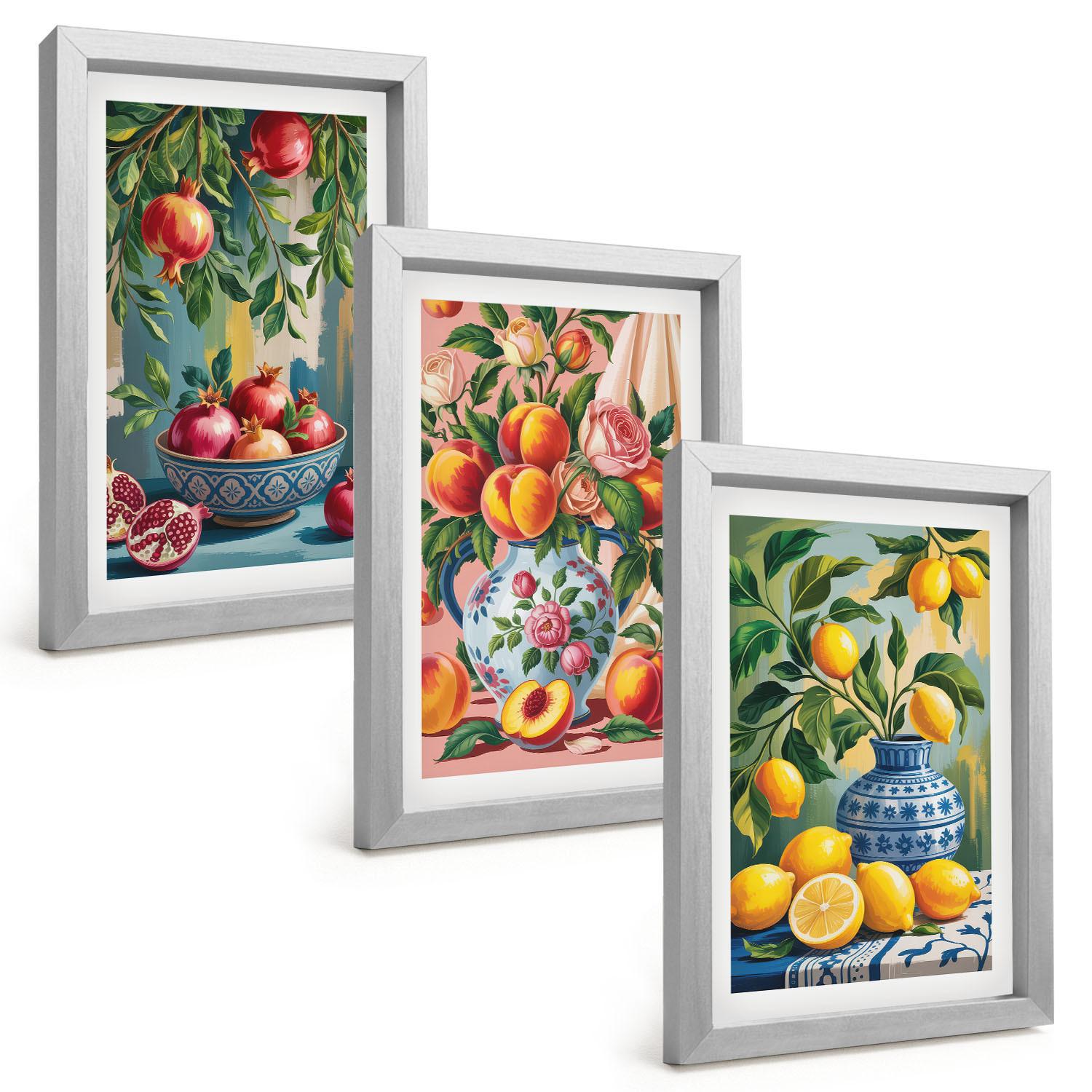 BILDER SET 3er Set - 20x30 cm Silberner Rahmen - Fruchtzusammensetzung von Granatäpfeln - Silberfarben, Kunststoff (20/30cm) - TULUP