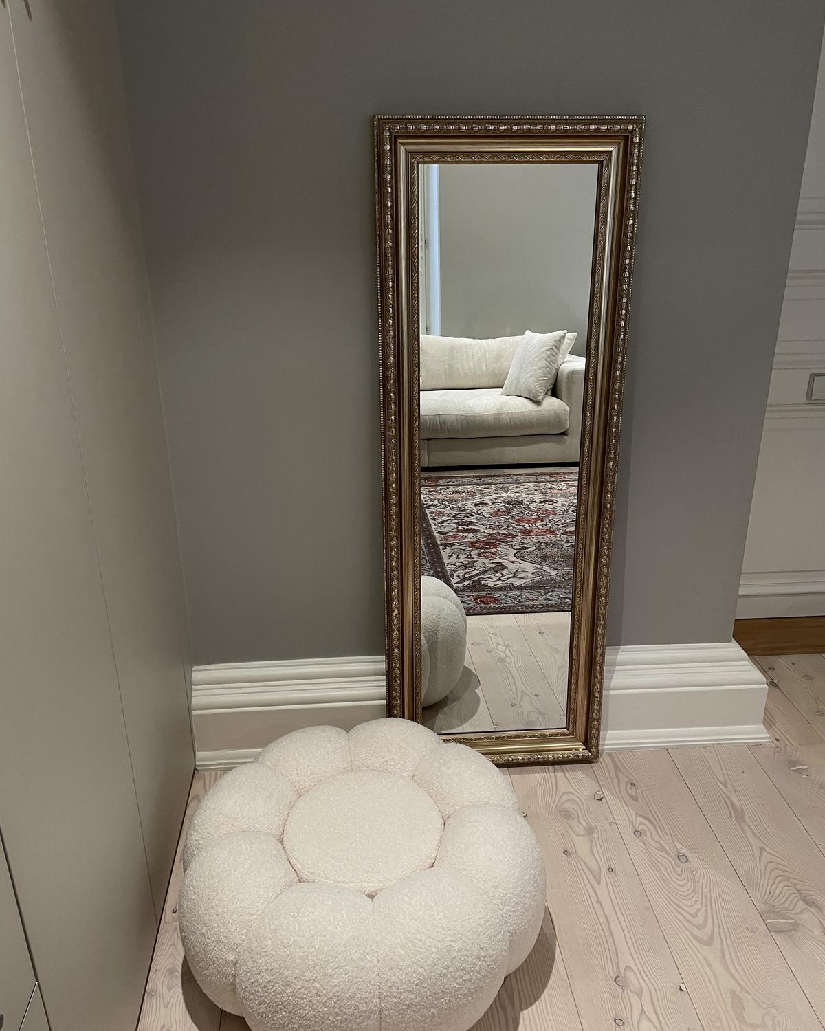 WANDSPIEGEL gold rechteckig 51/141 cm Aurillac - Goldfarben, Kunststoff (51/141/4cm) - Beliani