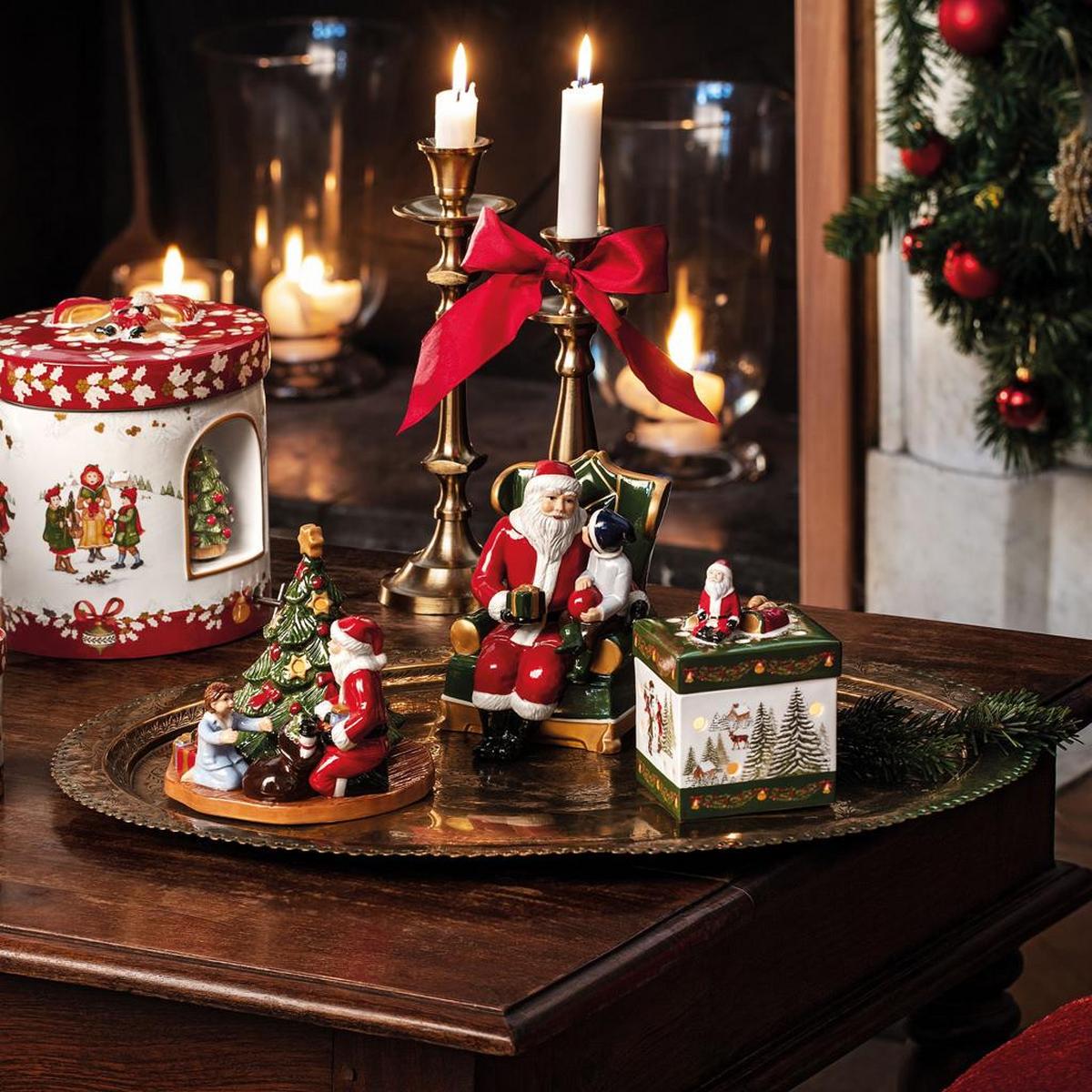 DEKOFIGUR SANTA AUF SESSEL Christmas Toys bunt - Multicolor, Keramik (10/15/10cm) - Villeroy & Boch