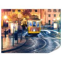 FOTOTAPETE für Wohnzimmer Lissabon Straßenbahn Nacht Altstadt 100x70 - Gelb/Beige, Papier (100/70cm) - Muralo