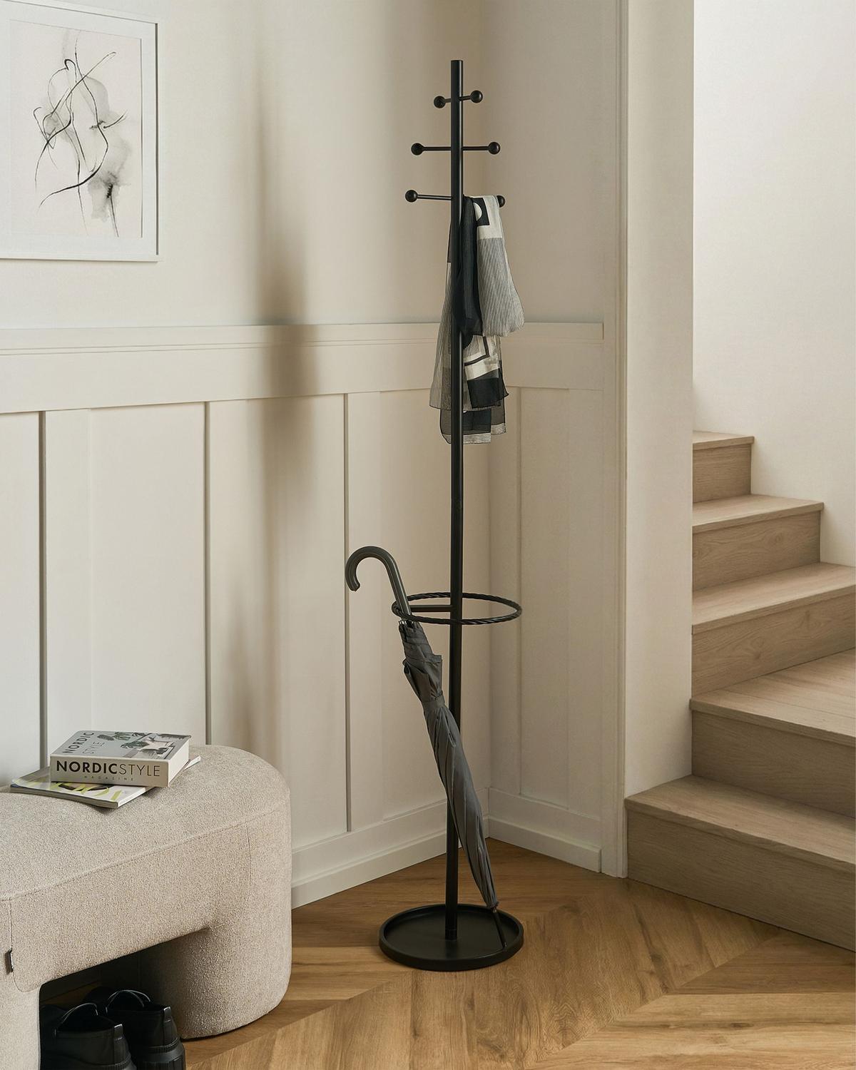 GARDEROBENSTÄNDER Schwarz Gillam - Schwarz, Metall (30/180/30cm) - Beliani