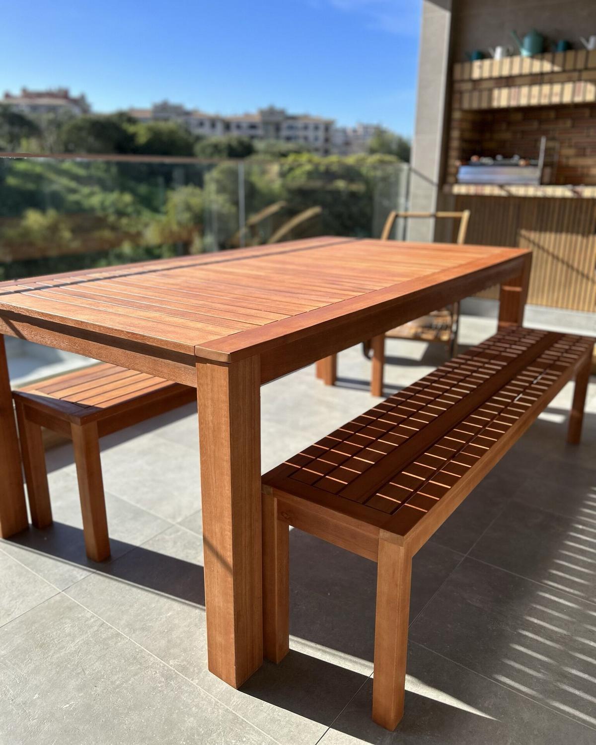 GARTENMÖBEL SET 6-Sitzer Eukalyptusholz hellbraun Monsano - Hellbraun, Holz - Beliani