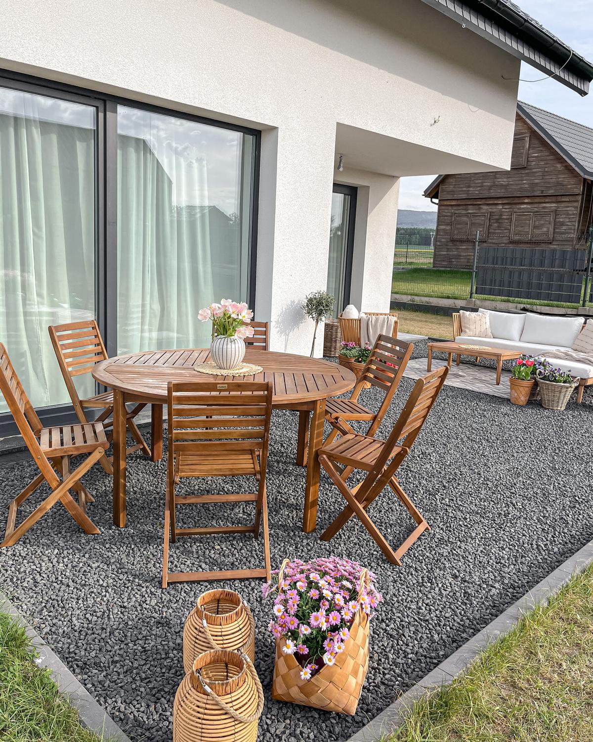 GARTENMÖBEL SET 6-Sitzer Akazienholz hellbraun Tolve - Hellbraun, Holz - Beliani