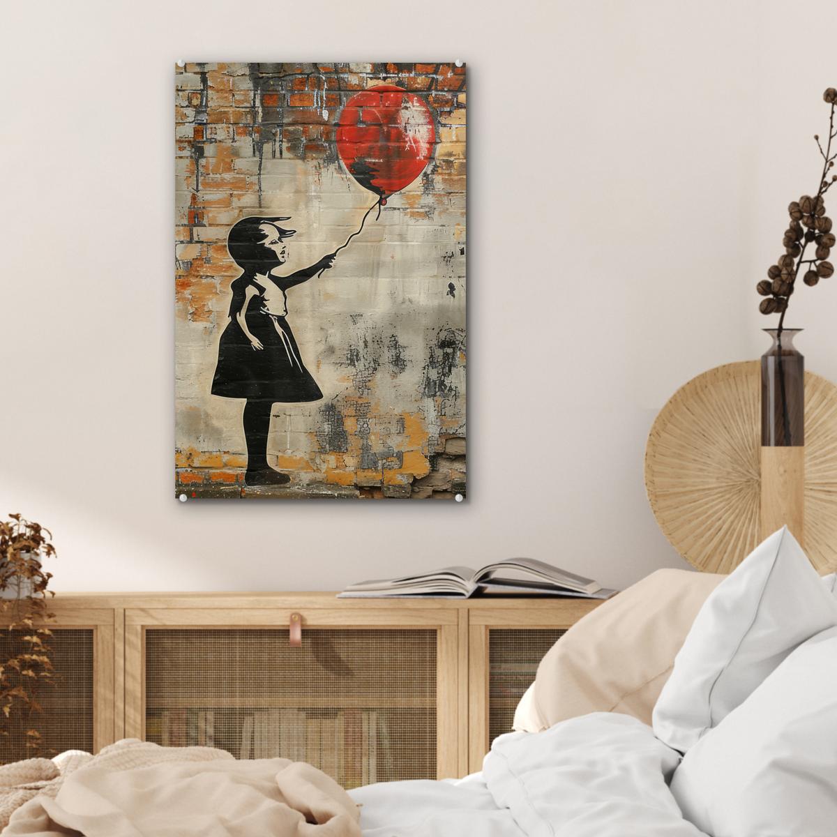 ACRYLGLASBILD Graffiti - Banksy - Mädchen - Straßenkunst Wanddeko Wohnzimmer 40x60 cm - Sandfarben, Glas (40/60cm) - MuchoWow