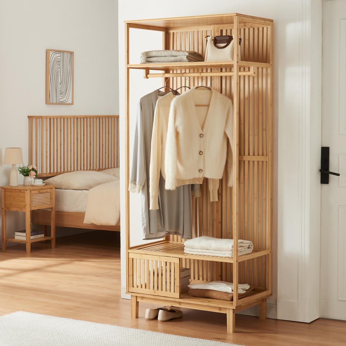 GARDEROBENSTÄNDER Ypäjä - Naturfarben, Holz (80/187/47cm) - [en.casa]