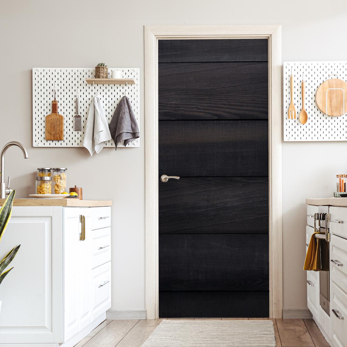 TÜRAUFKLEBER Schwarzer Hintergrund mit einer Plankenstruktur 90x215 cm - Türtapete - Schwarz, Kunststoff (90/0.1cm) - MuchoWow