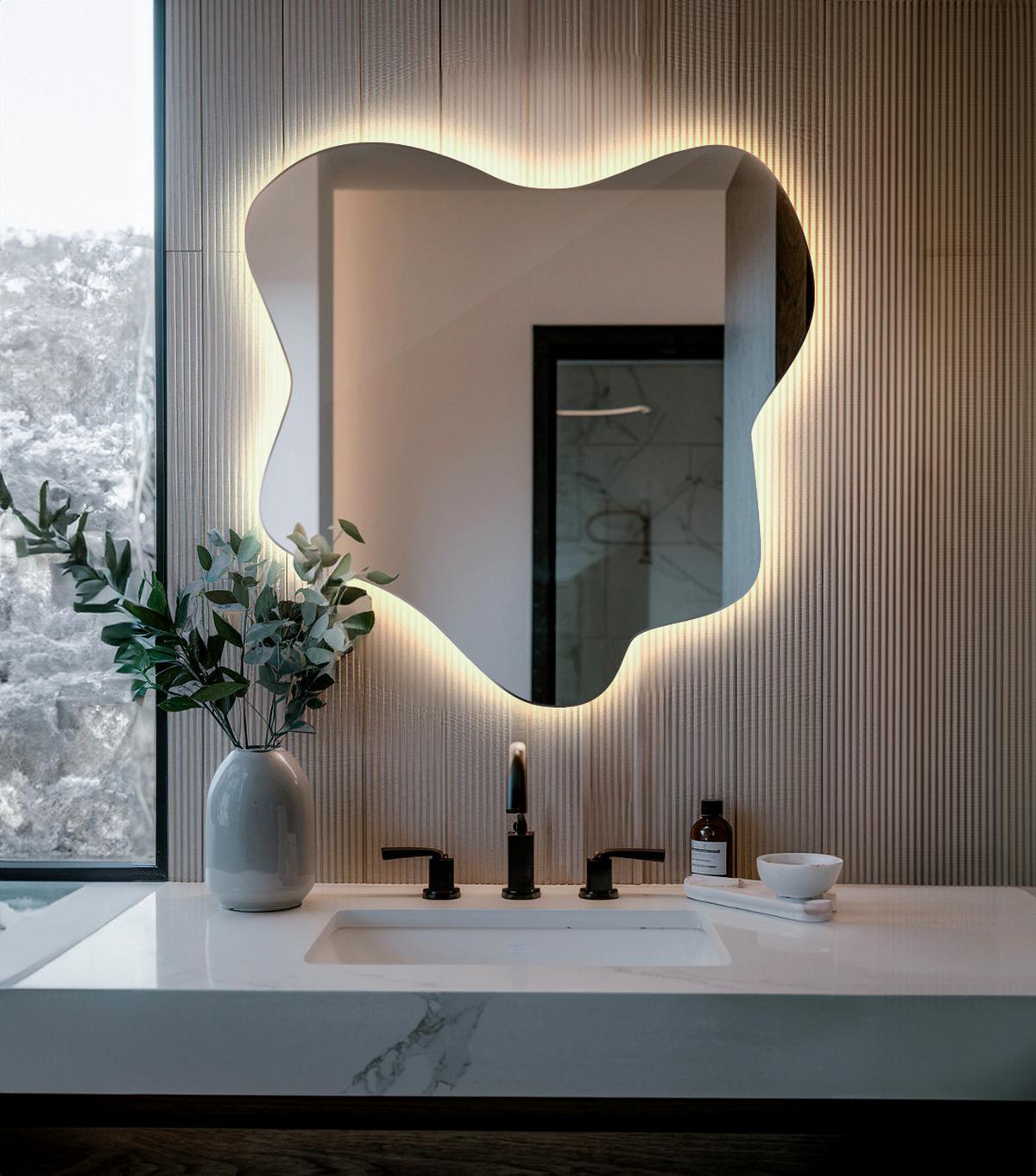 LED SPIEGEL 58 x 57,5 cm Unregelmäßige Form Neutralweiß 4000K - Transparent, Glas (58/58/0.4cm) - TULUP