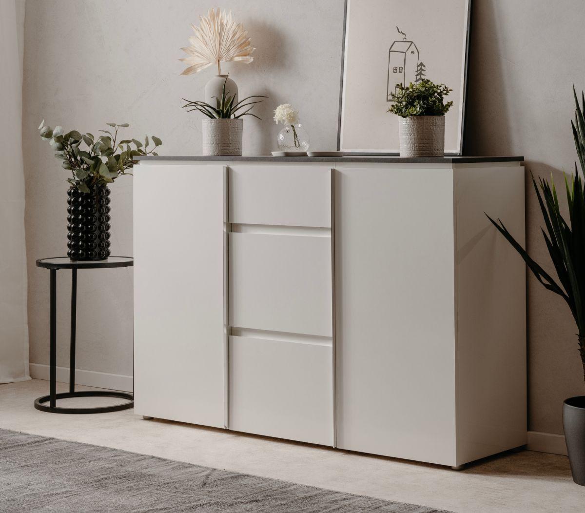 SIDEBOARD weiß Seidenglanz, grau 133 cm, Kommode mit viel Stauraum - Chromfarben/Silberfarben, Holzwerkstoff/Kunststoff (133/92/40cm) - Furn.Design
