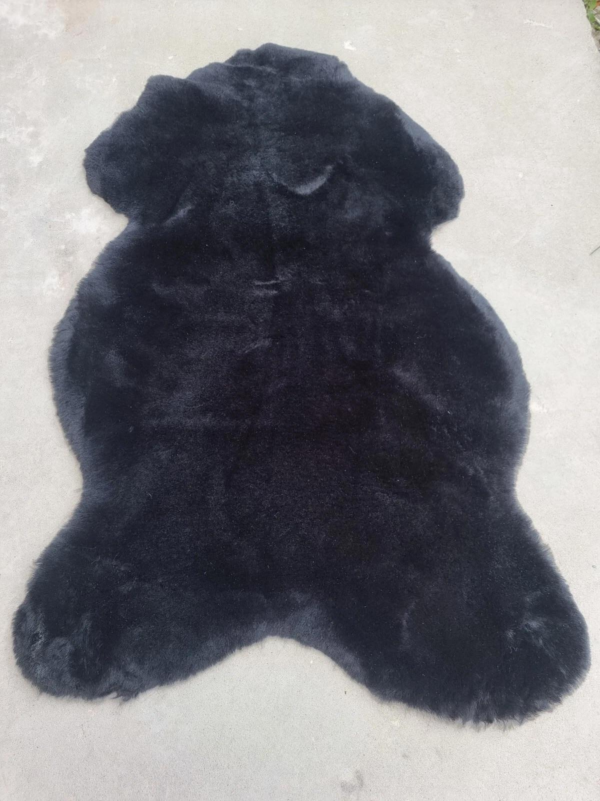 SCHAFFELL Premium Merino Lammfell Schwarz Dyed geschoren ca. 105 cm - Schwarz, Fell (55/105cm) - Provellus