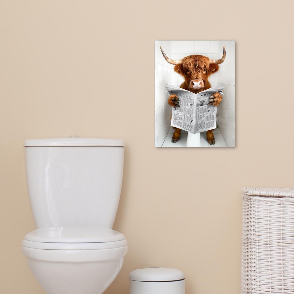 LEINWANDBILD Schottischer Highlander - Tier - Zeitung - Toilette Room Decor 30x40 cm - Kastanienfarben, Textil (30/40cm) - MuchoWow