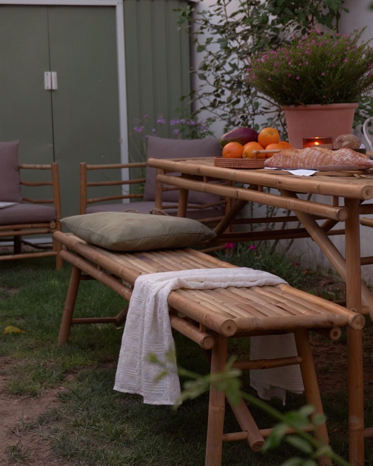 GARTENMÖBEL SET 4-Sitzer Bambusholz hellbraun Tindari - Hellbraun, Holz - Beliani