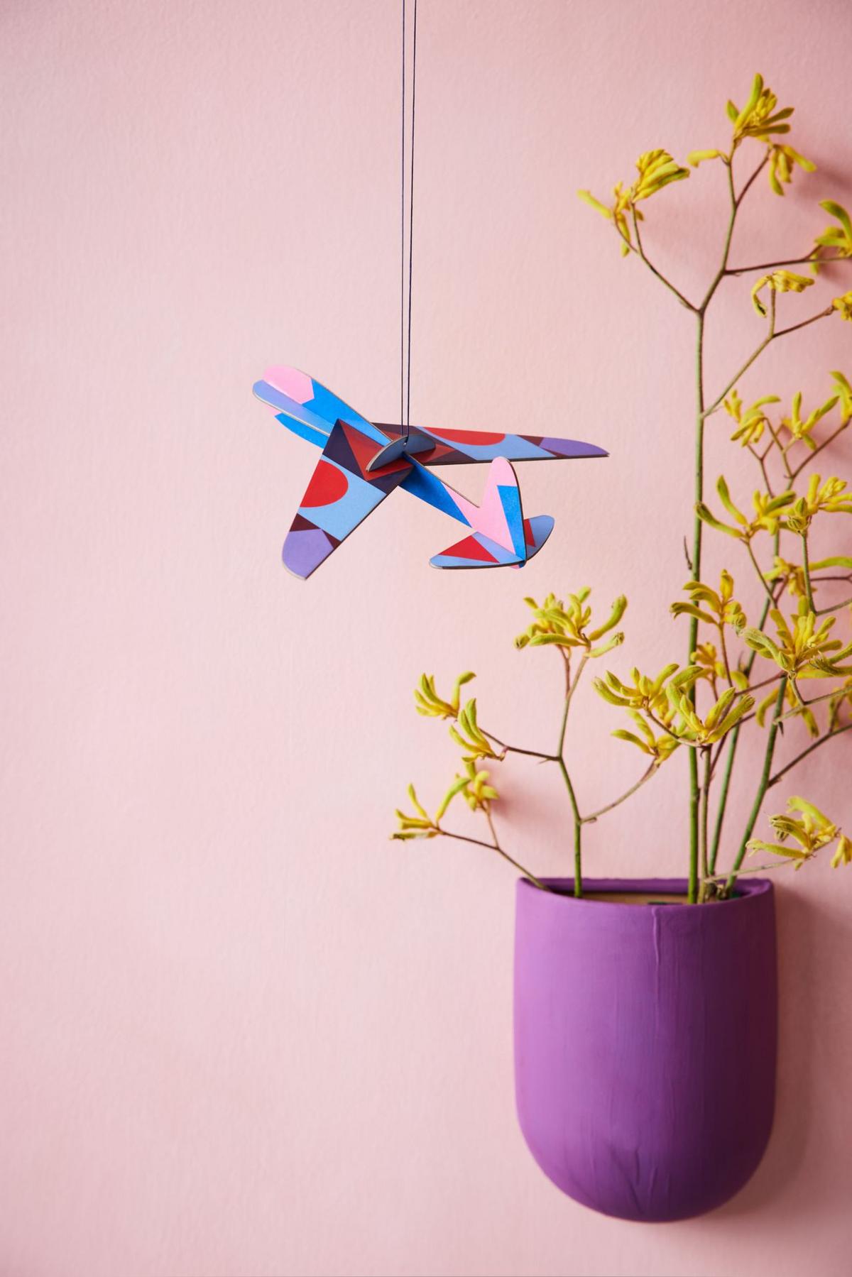 DEKOFIGUR Mobil Geos Flugze 5.5/18.5 cm - Multicolor, Wellpappe (0.09/18.5/23cm) - Studio Roof