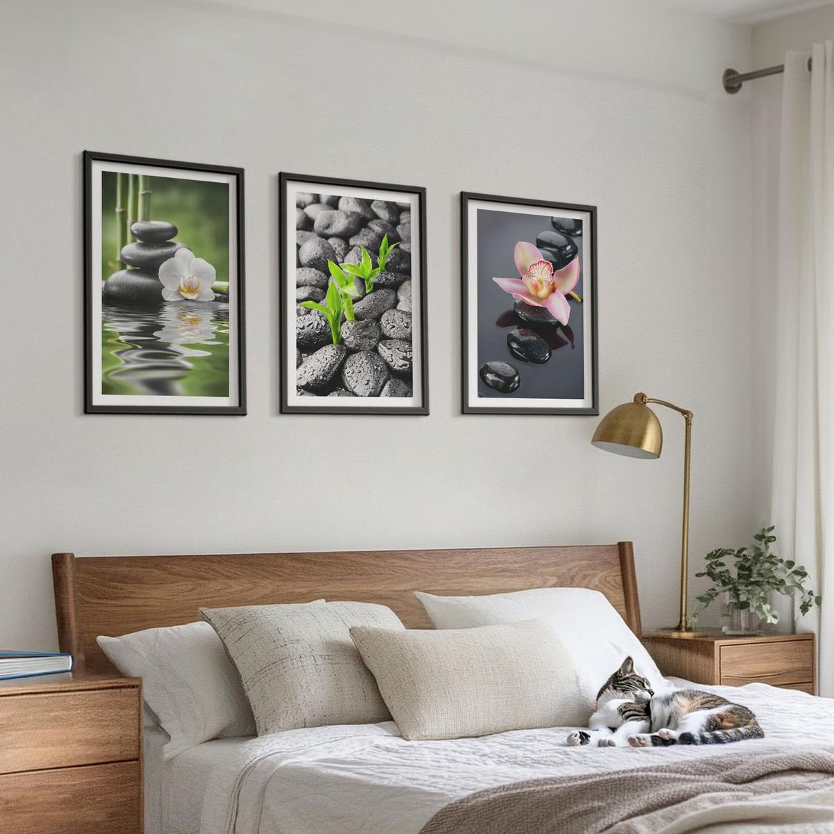 BILDER SET 3er Set - 40x60 cm Schwarzer Rahmen - Eine ruhige Zen-Komposition aus Blumen und Wasser - Schwarz, Kunststoff (40/60cm) - TULUP