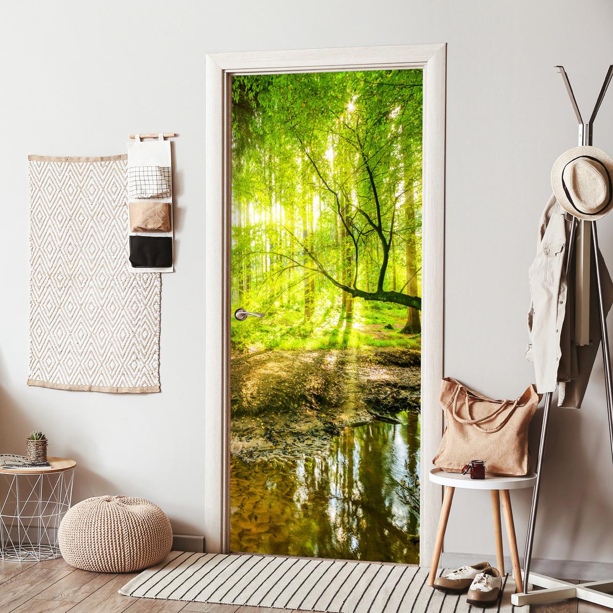 TÜRAUFKLEBER Wald - Landschaft - Wasser - Bäume - Sonne - Grün - Natur 90x215 cm - Türtapete - Hellgrün, Kunststoff (90/0.1cm) - MuchoWow