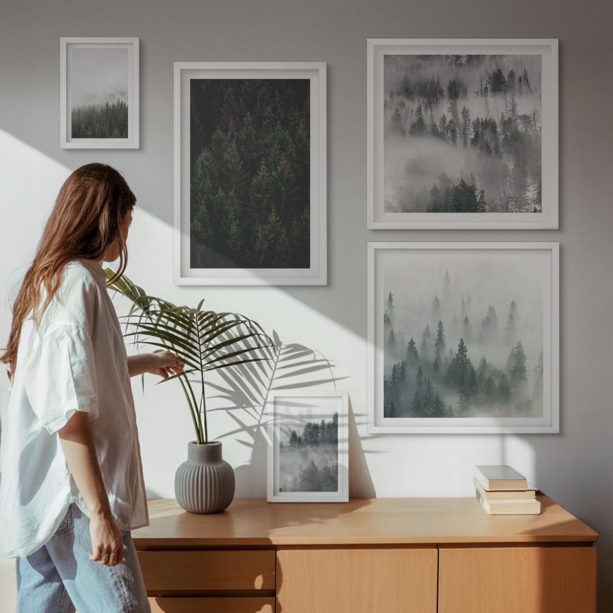 BILDER SET 5er Set - 50x50 cm & 20x30 cm & 40x60 cm Weißer Rahmen - Grüne Wälder, neblige Landschaft - Weiß, Kunststoff (40/60cm) - TULUP