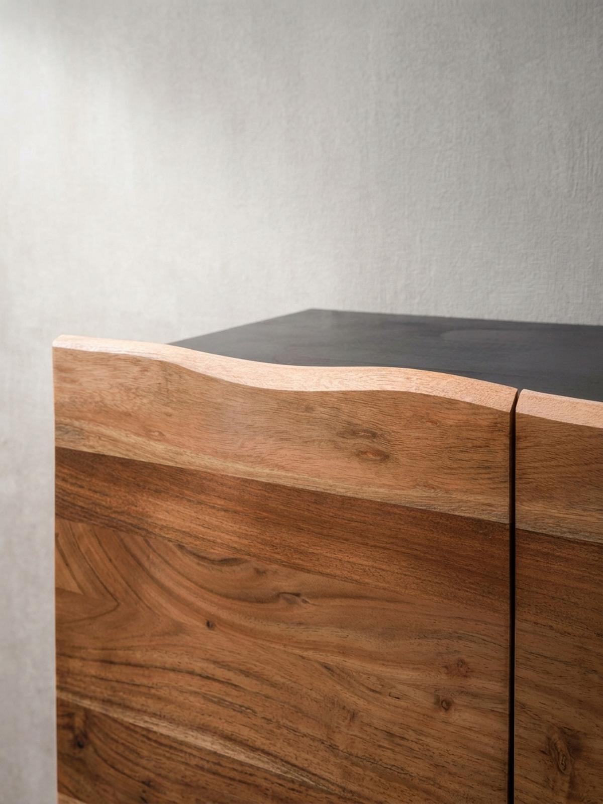 SIDEBOARD – Akazie Massivholz, 180x75x45 cm, mit Baumkante, Türen, Metallbeine - Schwarz, Holz/Metall (180/75/45cm) - KADIMA DESIGN
