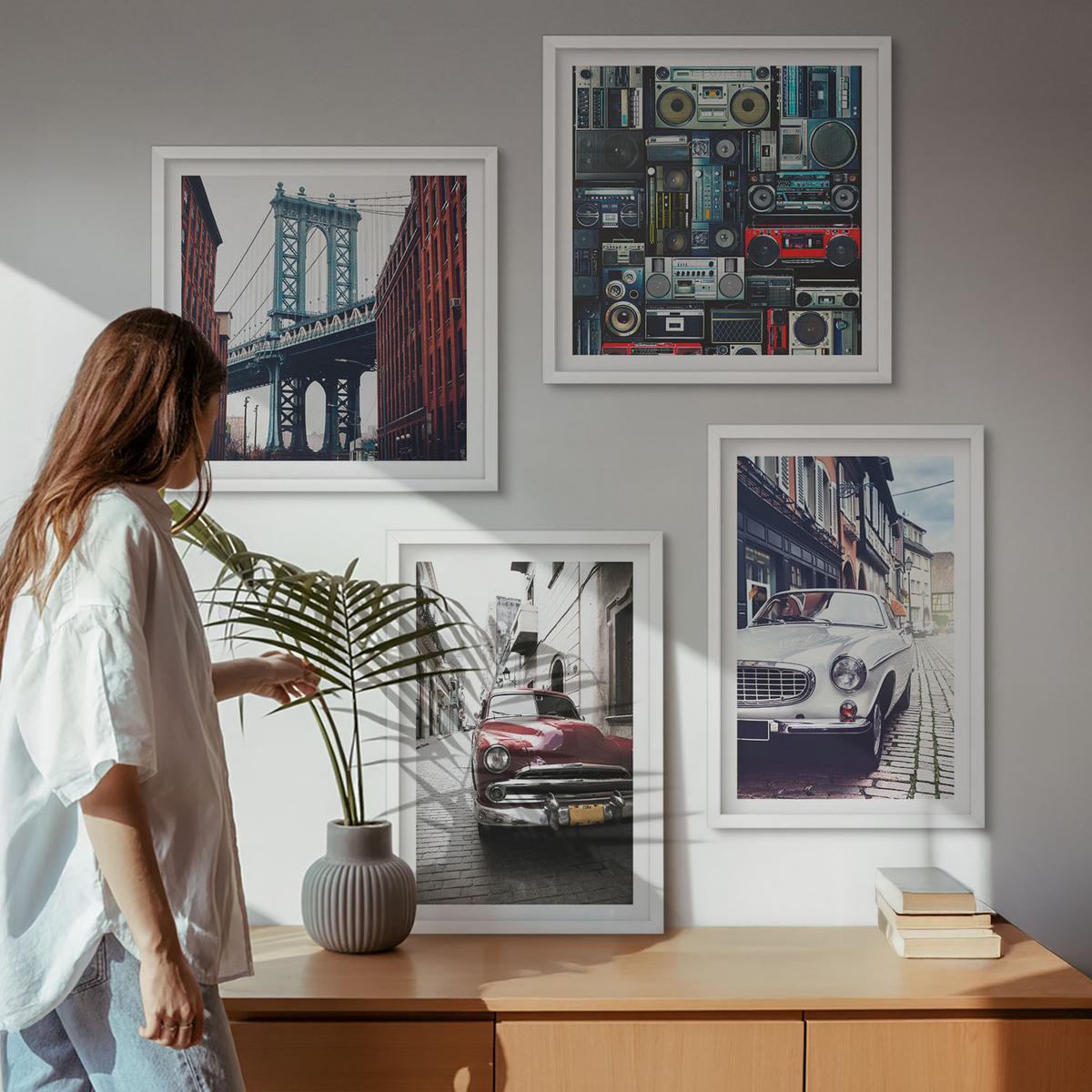 BILDER SET 4er Set - 50x50 cm & 40x60 cm Weißer Rahmen - Old Cars Brooklyn Retro-Audio - Weiß, Kunststoff (50/50cm) - TULUP