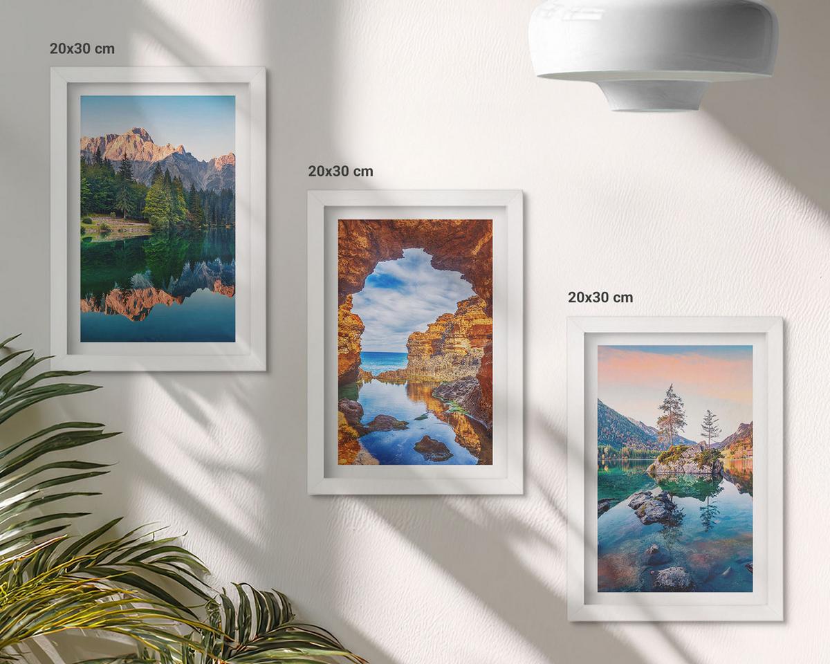 BILDER SET 3er Set - 20x30 cm Weißer Rahmen - Spiegelungen der Felsen in Bergseen - Weiß, Kunststoff (20/30cm) - TULUP