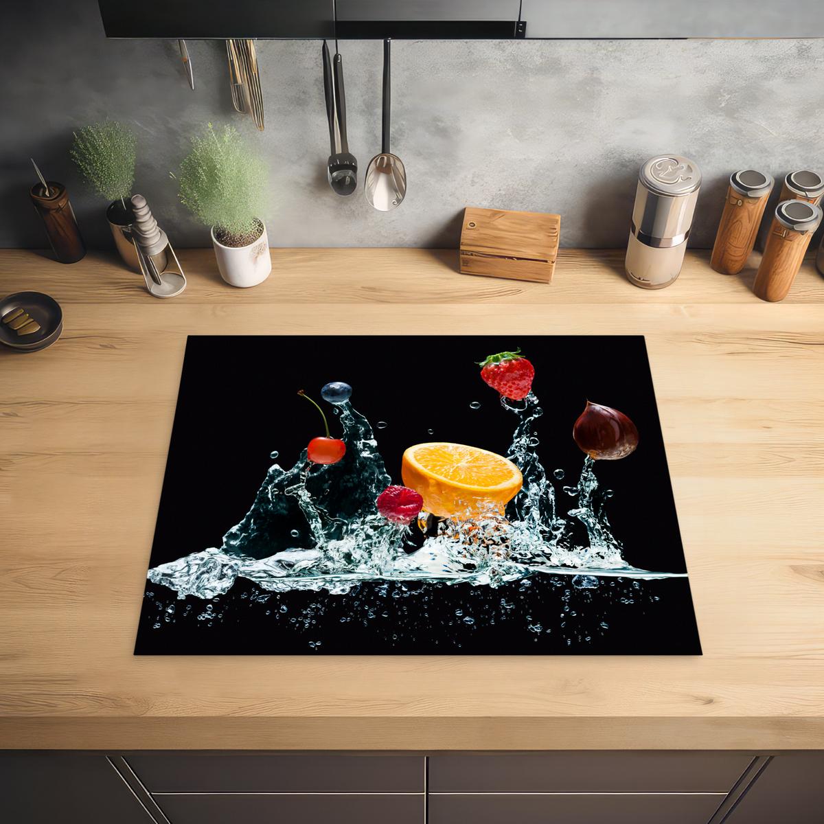 HERDABDECKPLATTE Wasser - Obst - Orange - Erdbeere - Kirsche - Schwarz Herdabdeckung Induktionsfeld 65x52 cm - Orange, Kunststoff (65/52/0.2cm) - MuchoWow