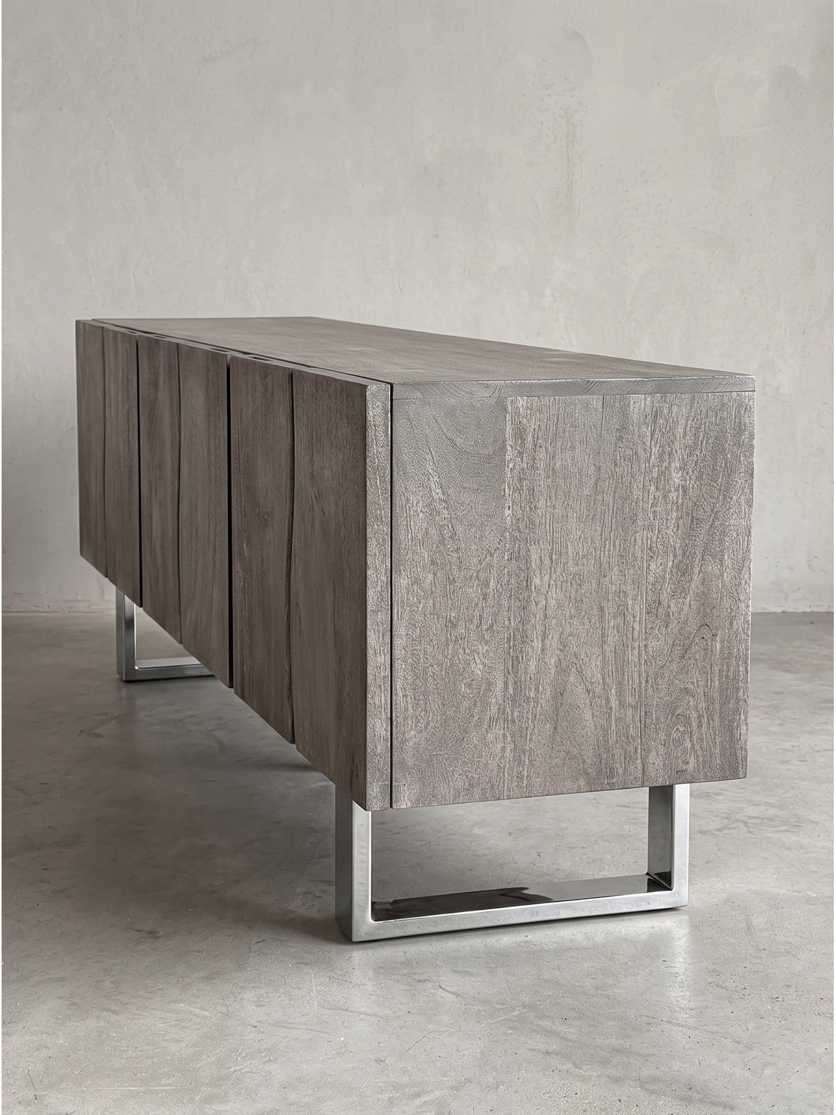 LOWBOARD GRIPSHOLM, Akazie Massivholz, handgefertigt, Akazie-Grau, 160 x 46 x 56 cm - Chromfarben/Grau, Holz/Metall (160/56/46cm) - KADIMA DESIGN