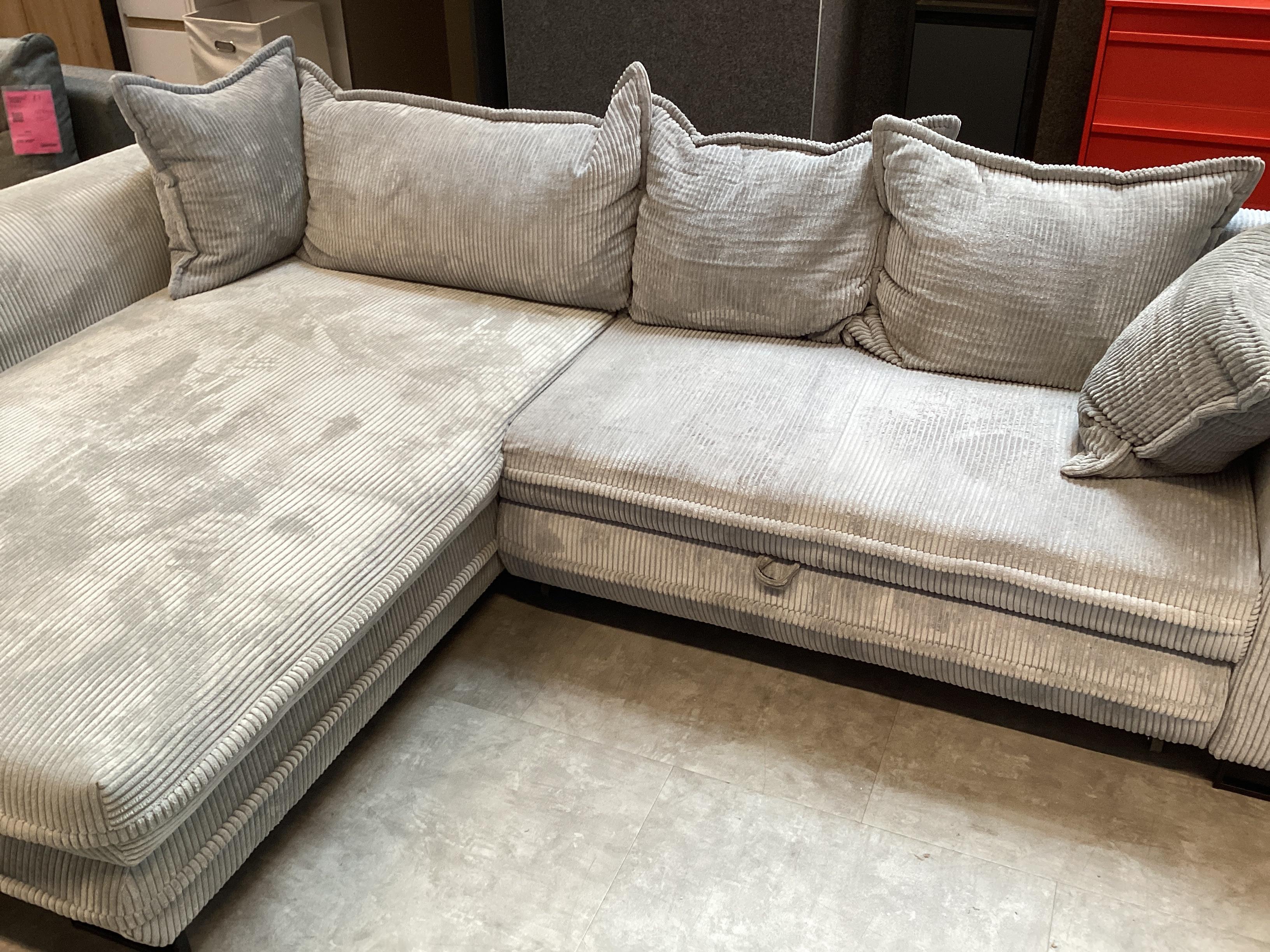 CSEPEL OUTLET SAROKKANAPÉ GUSTO