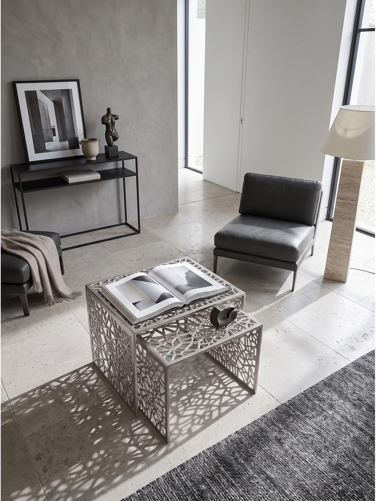 COUCHTISCHE 2er-Set INDRE, Aluminium, handgefertigt, Silber, 50 x 40 x 40 cm - Silberfarben, Metall (40/50/40cm) - KADIMA DESIGN