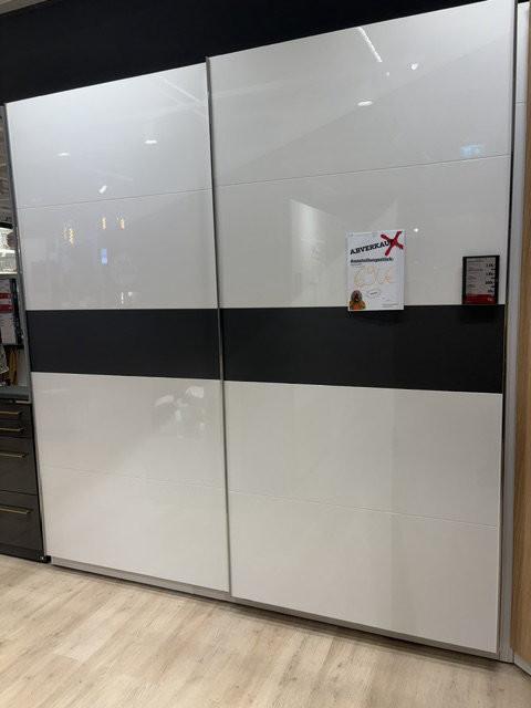 Schrank "Unit"