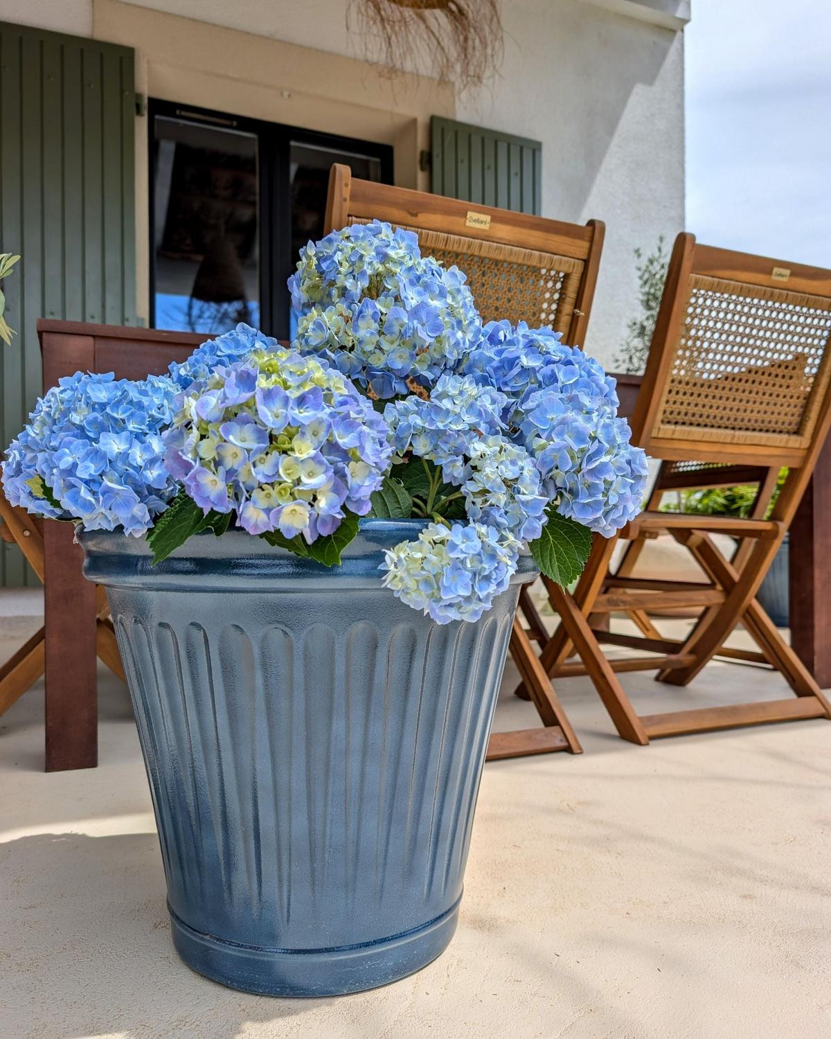BLUMENTOPF Blau Maize - Blau, Kunststoff (39cm) - Beliani