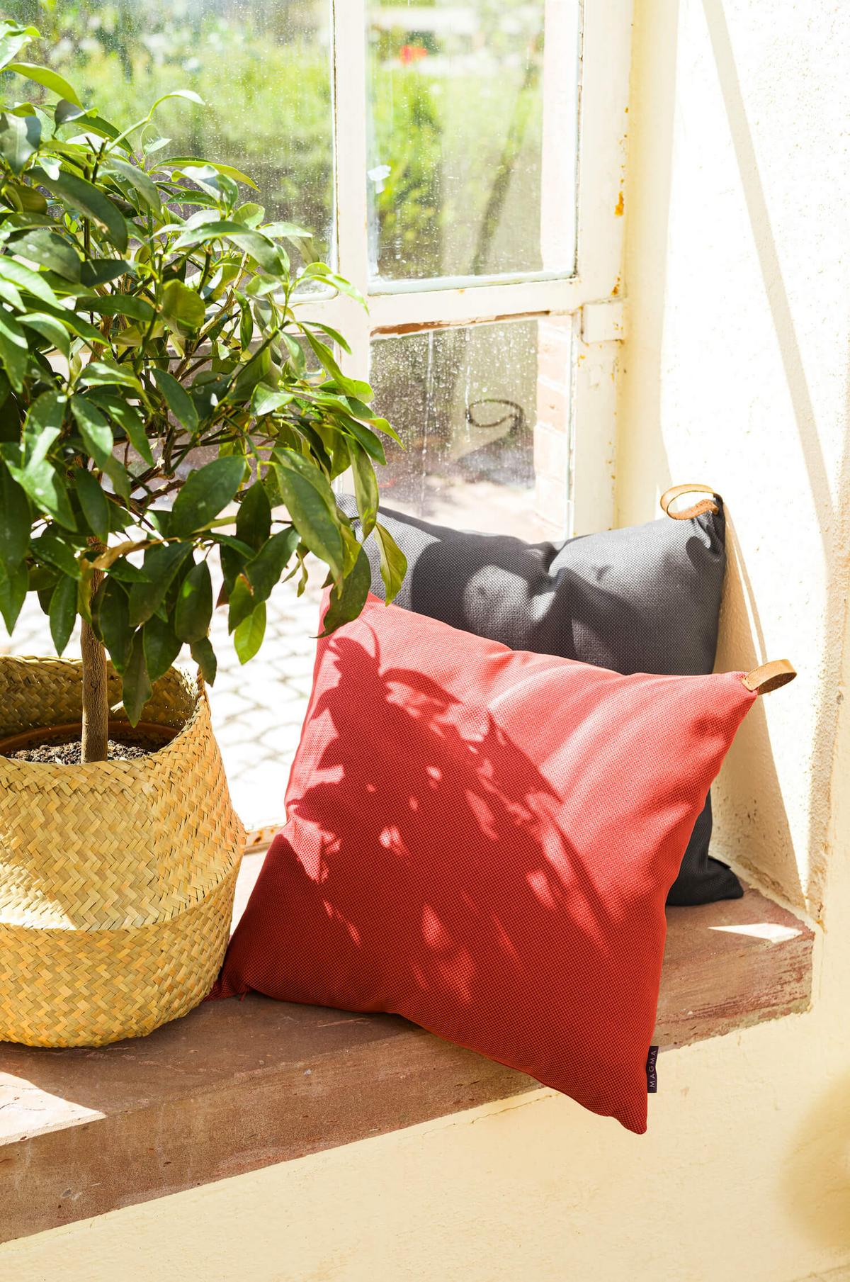 KISSENBEZUG Outdoor Das Sonnenplätzchen - Anthrazit, Kunststoff (50/1cm) - Mokebo