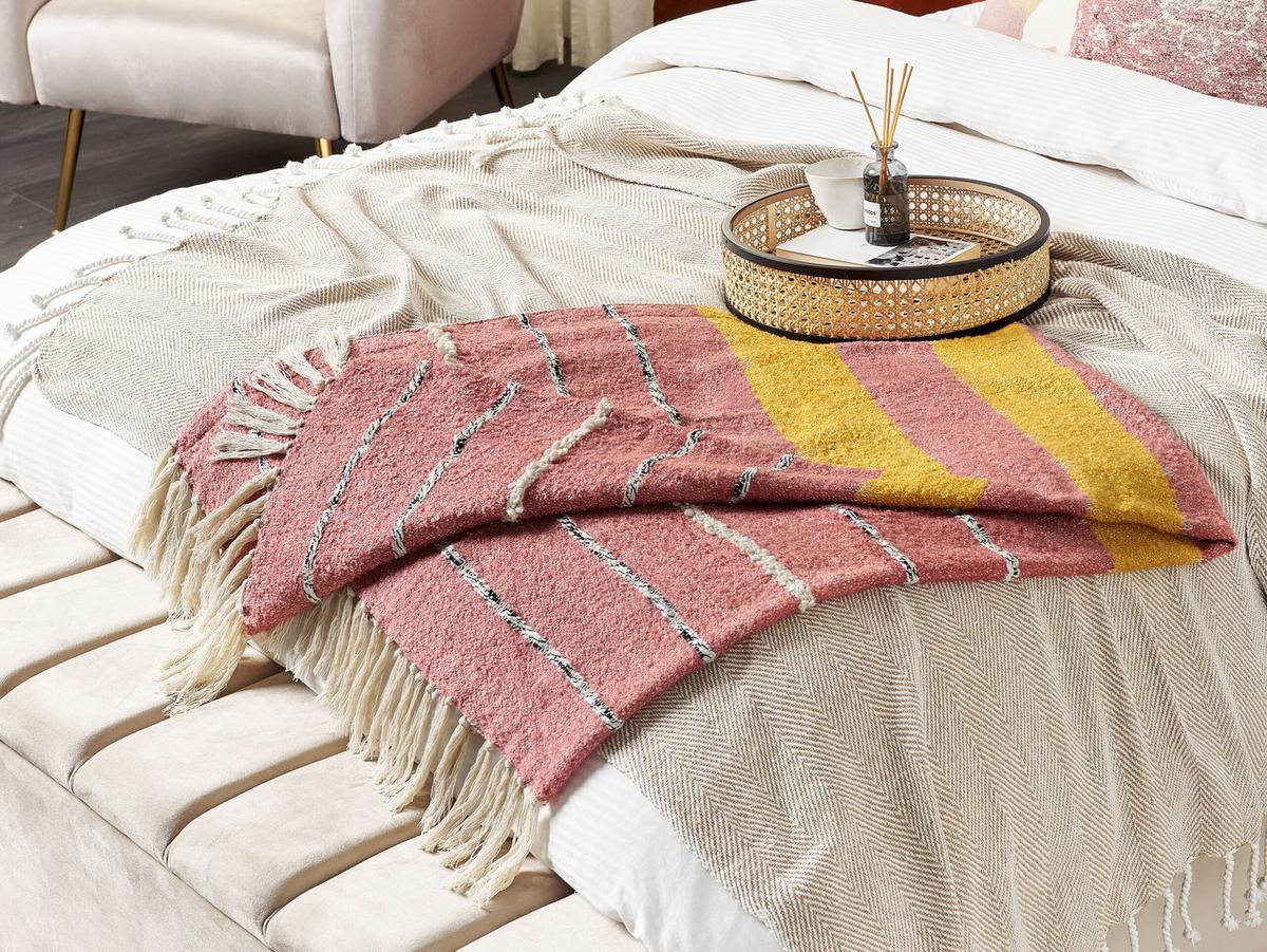 DECKE Hellrot Naikhu 130/170 cm - Hellrot, Naturmaterialien/Textil (130/170cm) - Beliani