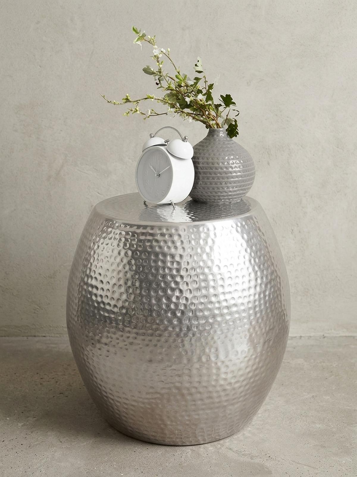 BEISTELLTISCH Aluminium Hammerschlag ENNS, Silber 42x42x42 cm - Silberfarben, Metall (42/42/42cm) - KADIMA DESIGN