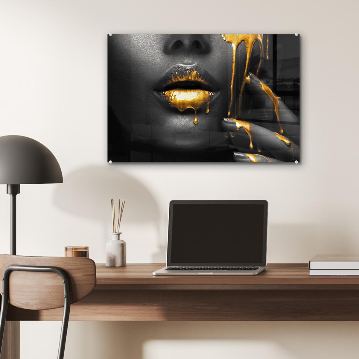ACRYLGLASBILD Frau - Schwarz - Gold - Gesicht - Lippen Wanddeko 60x40 cm - Goldfarben, Glas (60/40cm) - MuchoWow