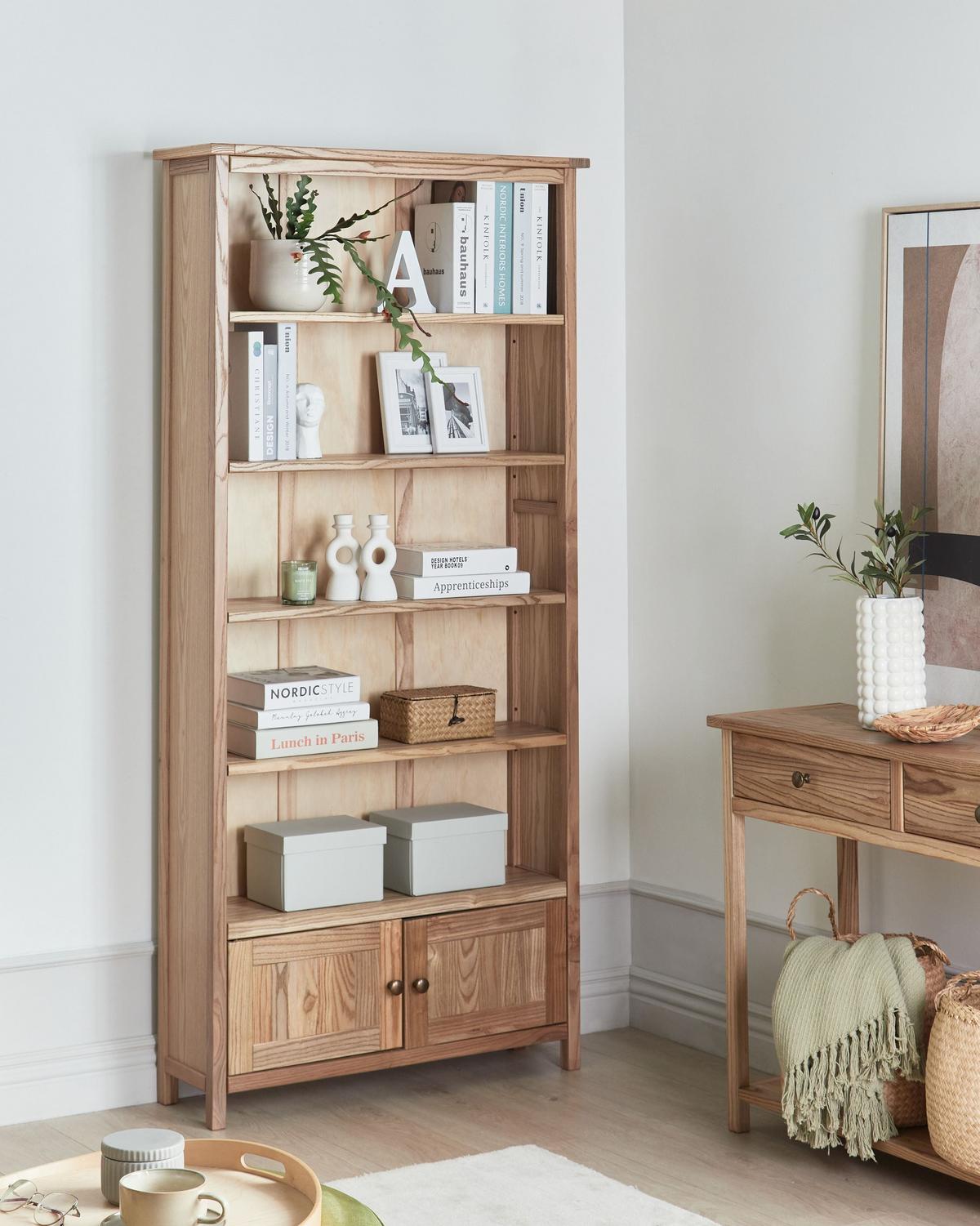 BÜCHERREGAL Sassafrasholz 179 cm Braun Salton - Braun, Holz (85/179/22cm) - Beliani