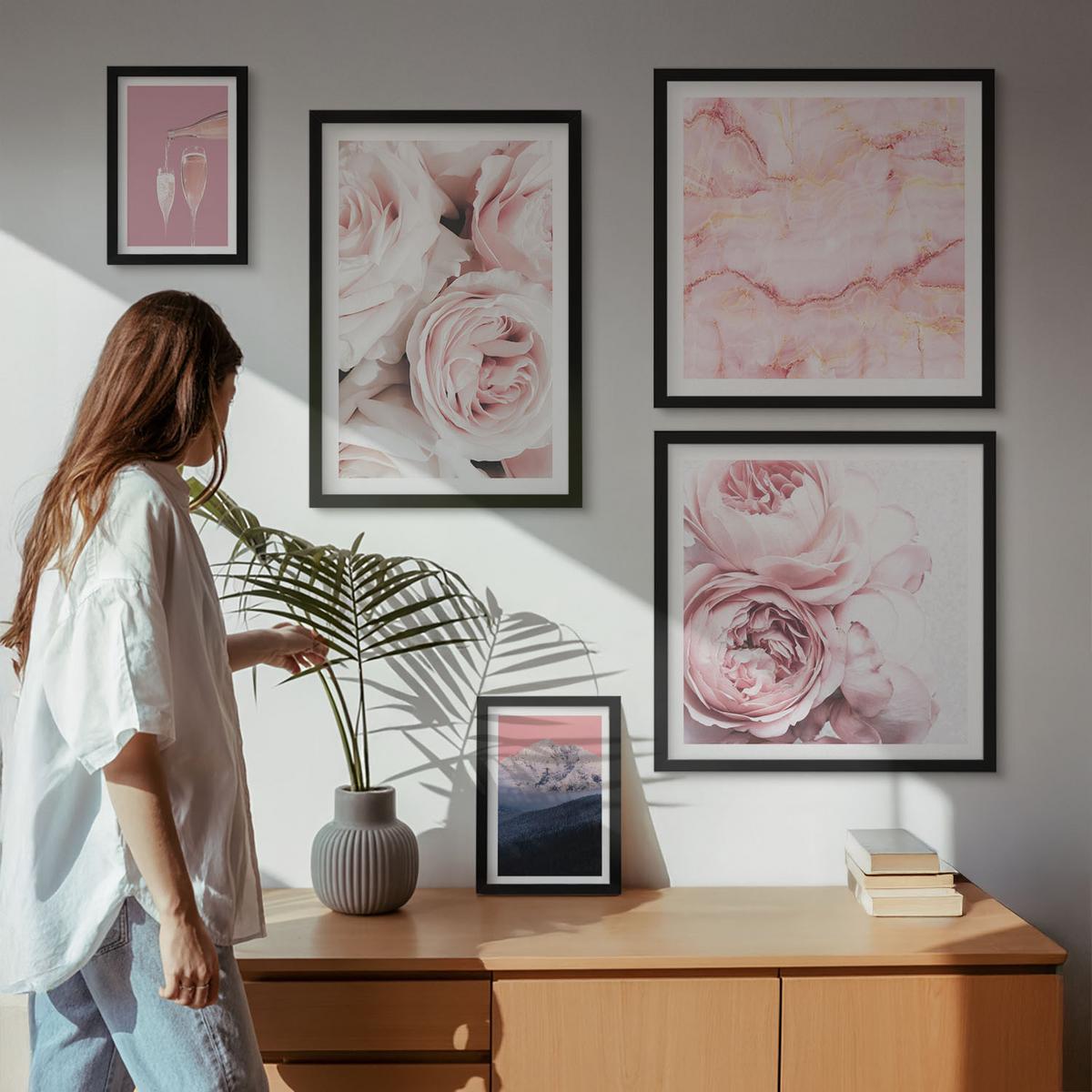 BILDER SET 5er Set - 50x50 cm & 20x30 cm & 40x60 cm Schwarzer Rahmen - Eiffels Porträt einer Frau mit Rosen - Schwarz, Kunststoff (40/60cm) - TULUP