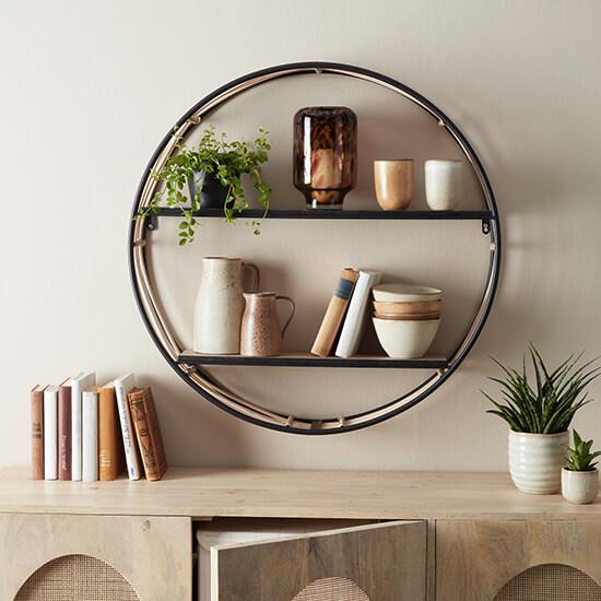 Stenski regali momax