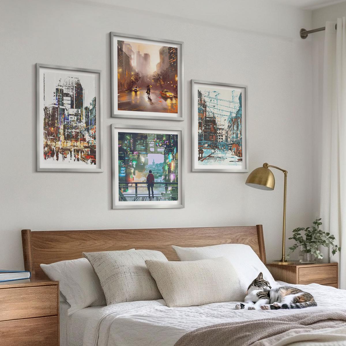 BILDER SET 4er Set - 50x50 cm & 40x60 cm Silberner Rahmen - Moderne, farbenfrohe Städte mit Charakteren - Silberfarben, Kunststoff (50/50cm) - TULUP