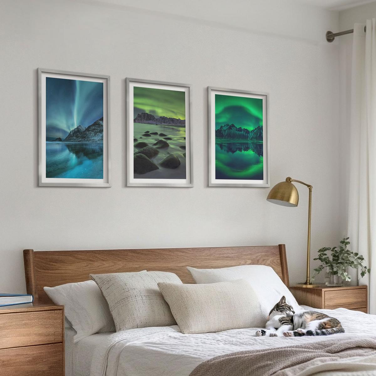 BILDER SET 3er Set - 40x60 cm Silberner Rahmen - Winterlandschaft der Aurora borealis - Silberfarben, Kunststoff (40/60cm) - TULUP