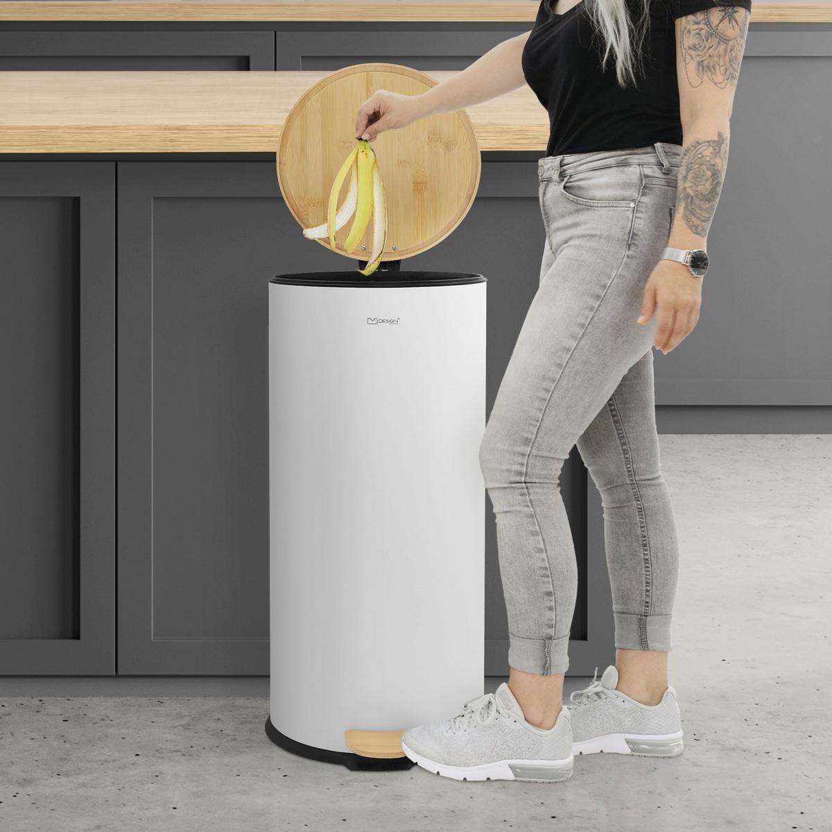 MÜLLEIMER 30L mit Fußpedal und Bambusdeckel Rund Weiß aus Stahl - Weiß, Metall (29/62.5/37cm) - ML-DESIGN