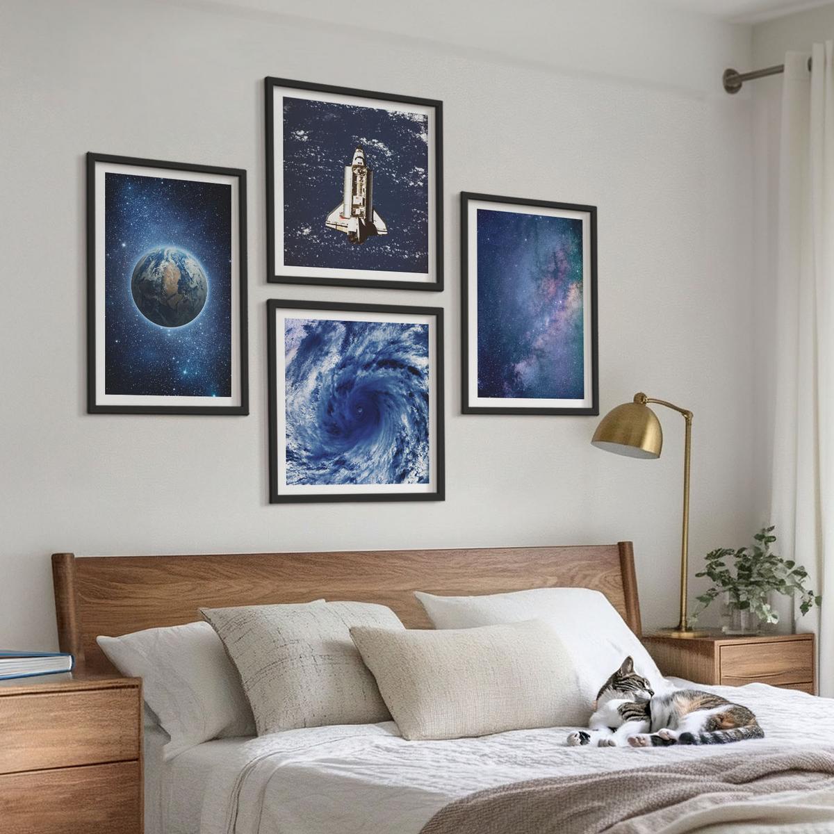 BILDER SET 4er Set - 50x50 cm & 40x60 cm Schwarzer Rahmen - Erde Weltraumsturm Galaxie - Schwarz, Kunststoff (50/50cm) - TULUP
