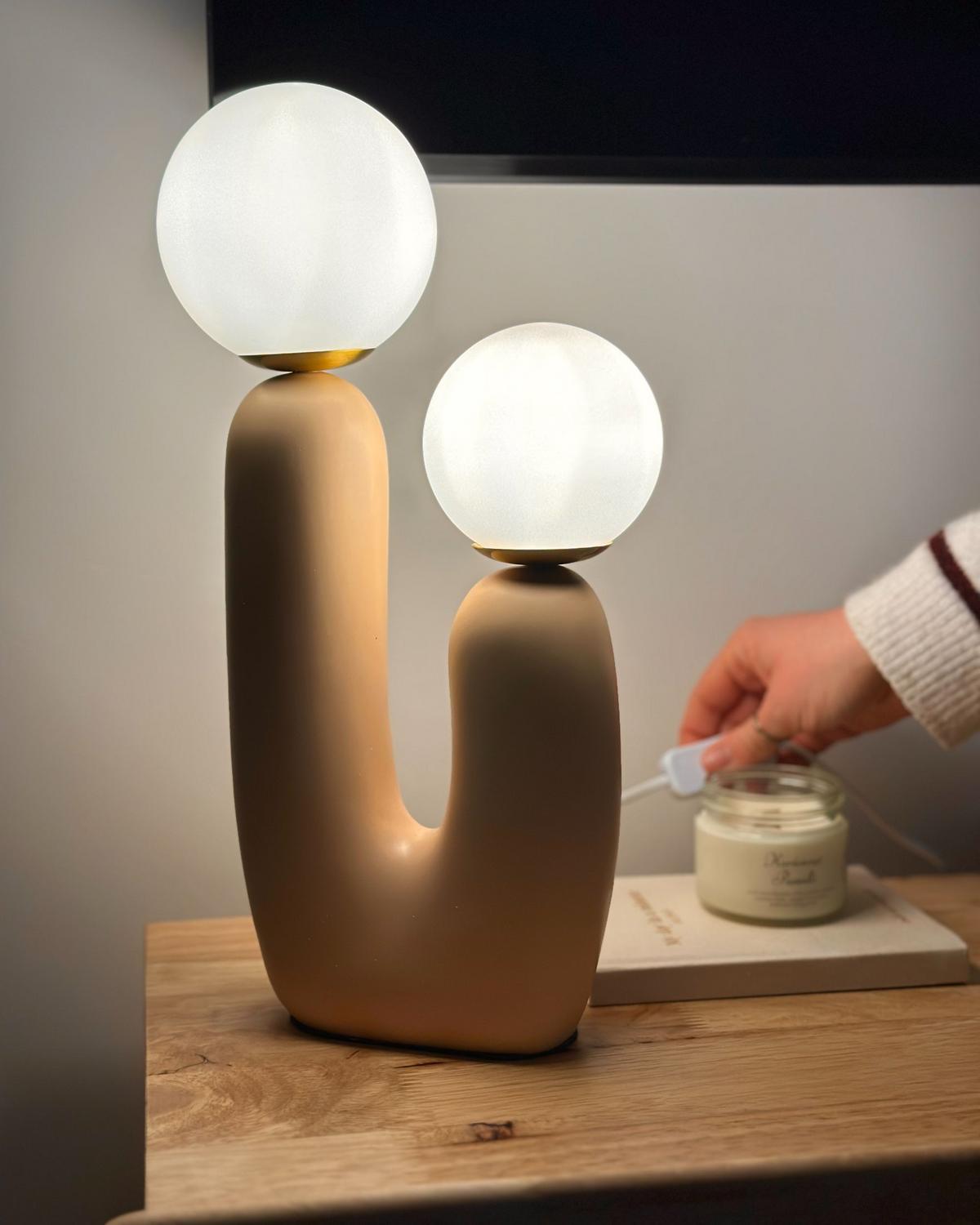 TISCHLAMPE Beige Tulun - Beige/Weiß, Kunststoff (16/16/40cm) - Beliani
