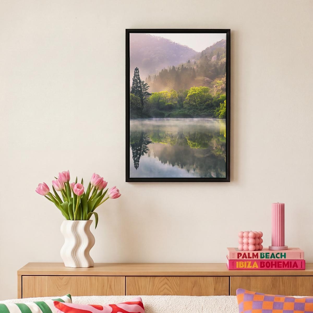 LEINWAND Bilder mit Rahmen - Natur - Bäume - Berge - See - Wasser - 20x30 - Hellgrün, Textil (20/30cm) - MuchoWow