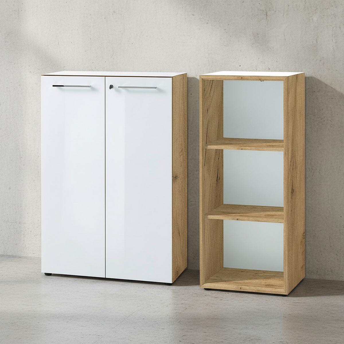 BÜRO-SET MUENCHEN 2-teilig | Kommode x Regal | Glas Front & Abschließbar | Chalet-Eiche-Nb./Weiß - Weiß, Holzwerkstoff/Metall (145/120/37cm) - KADIMA DESIGN