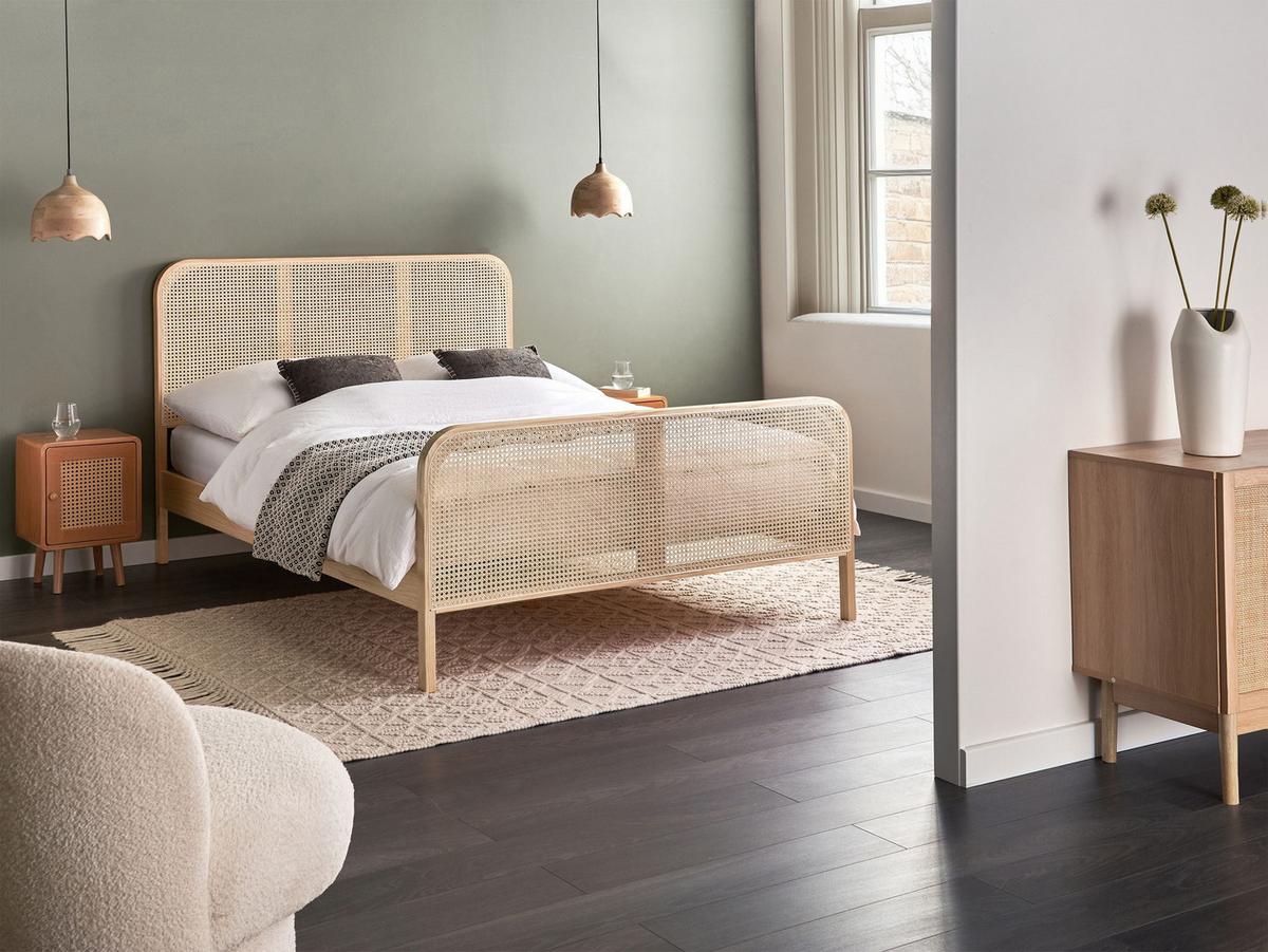 BETT mit Lattenrost 140/200 cm Kiefernholz Hellbraun Gonfaron - Hellbraun, Holz (140/200cm) - Beliani
