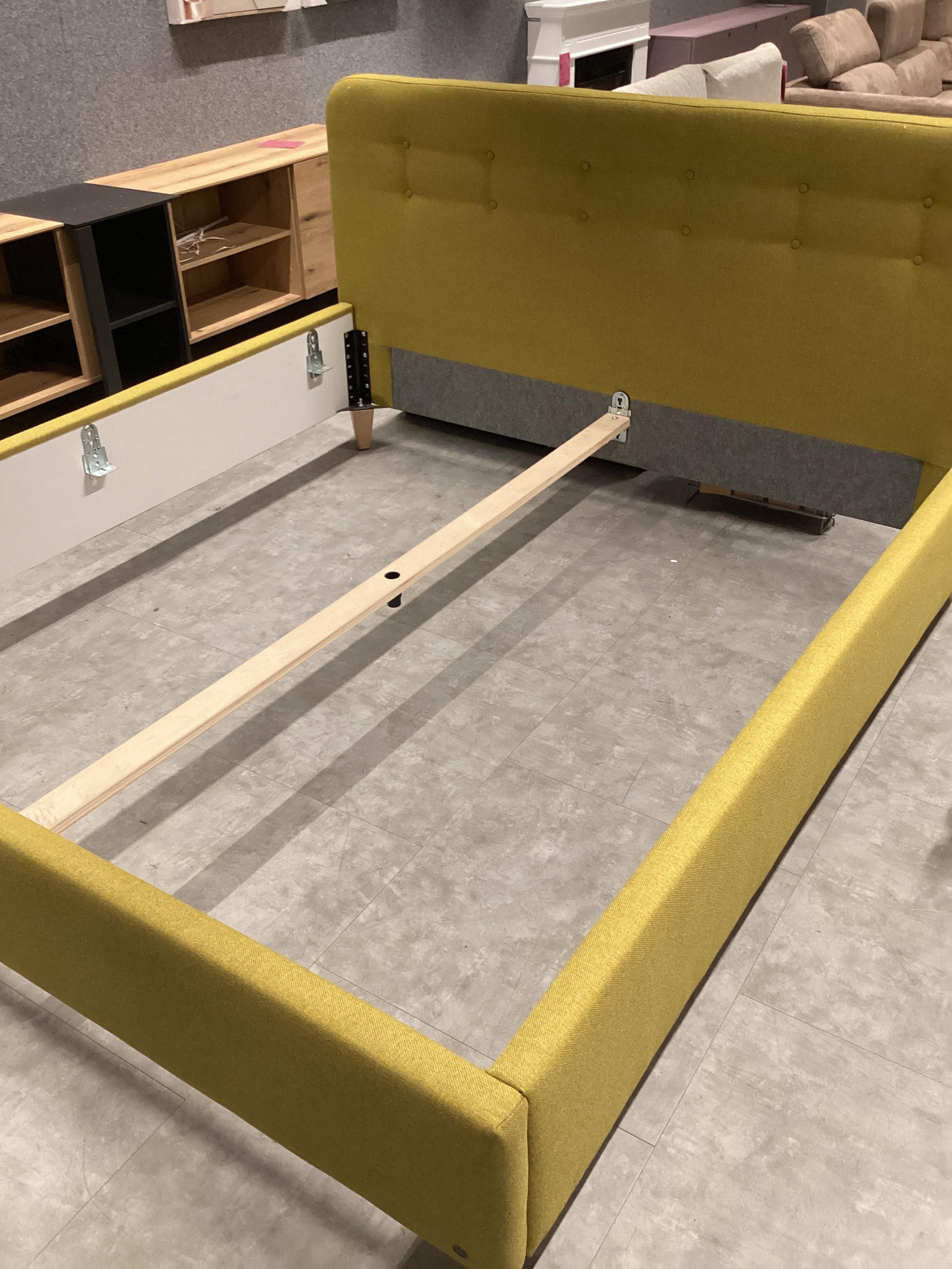 CSEPEL OUTLET TOM TAILOR KÁRPITOZOTT ÁGY