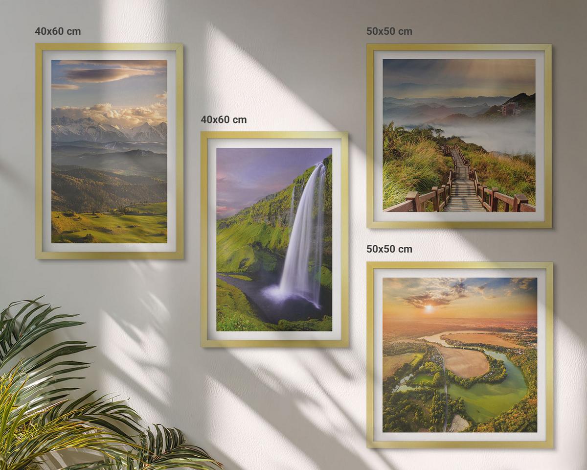 BILDER SET 4er Set - 50x50 cm & 40x60 cm Goldrahmen - Ausblicke auf Berge, Flüsse und Wasserfälle - Goldfarben, Kunststoff (50/50cm) - TULUP
