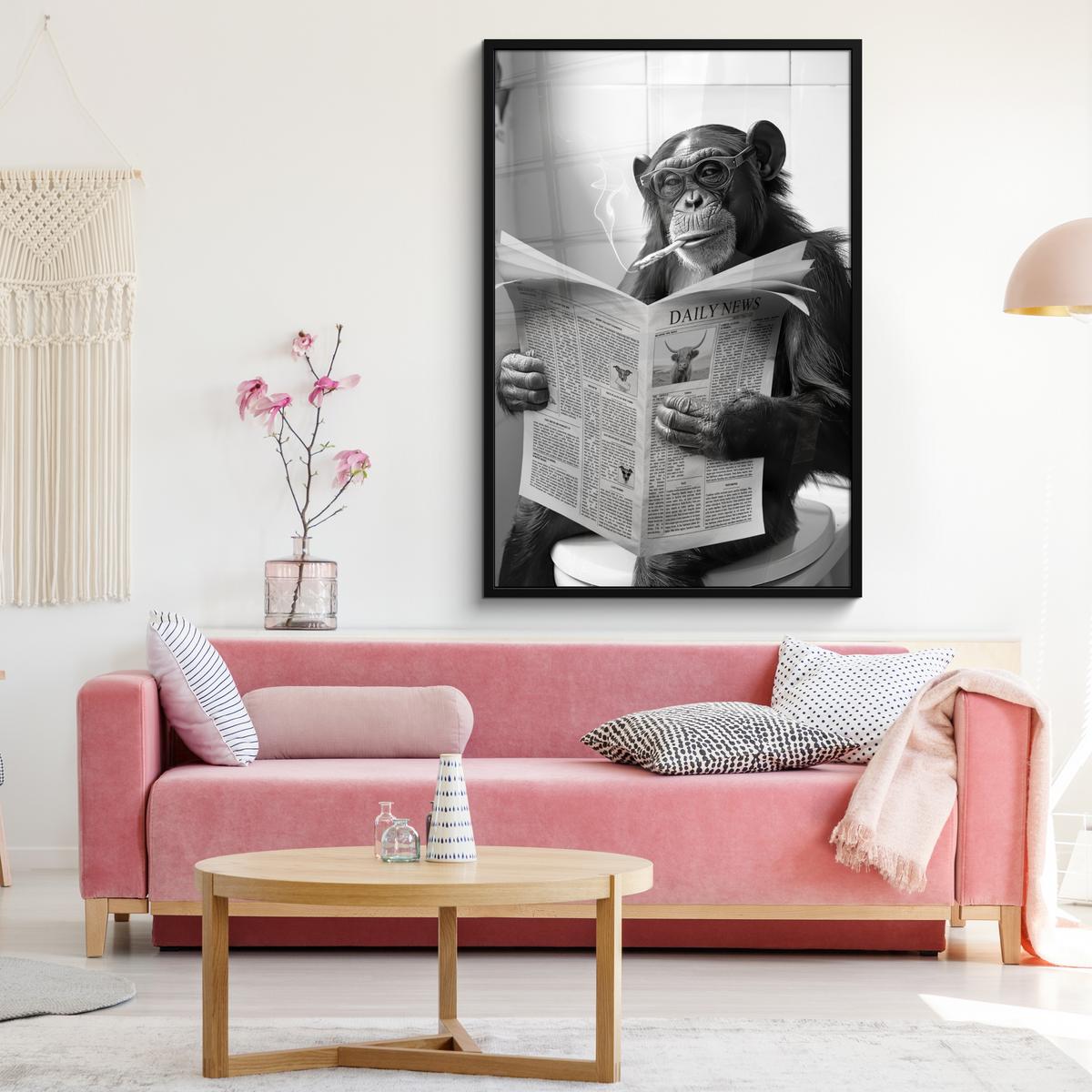 POSTER MIT RAHMEN Affe - WC - Zeitung - Schwarz-Weiß - Humor Bilderleiste 80x120 cm - Hellgrau, Papier (80/120cm) - MuchoWow