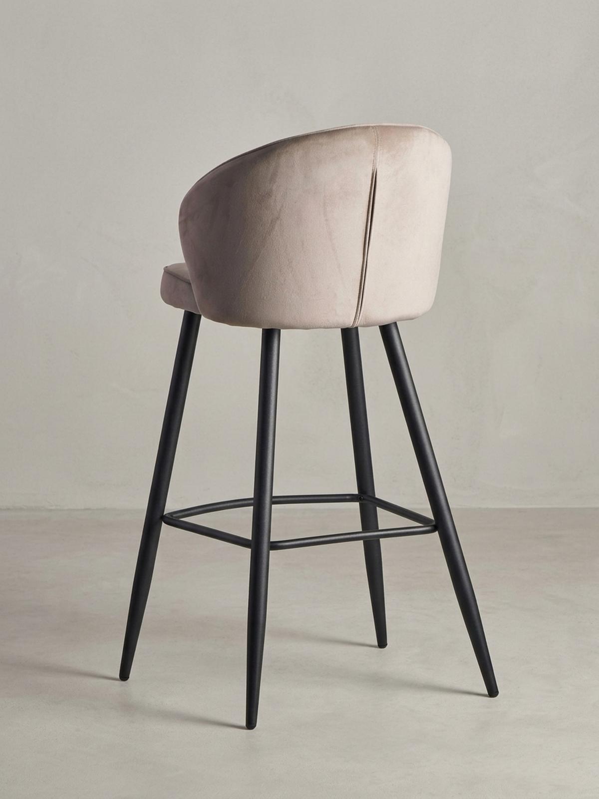BARHOCKER Samt Metallbeine Skandi-Stil ADIGE, Beige 56x53x103 cm - Beige/Schwarz, Textil/Metall (56/103/53cm) - KADIMA DESIGN